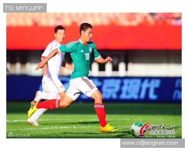 中国香港U18青年足球队对决新加坡U18球队精彩赛事回顾与分析