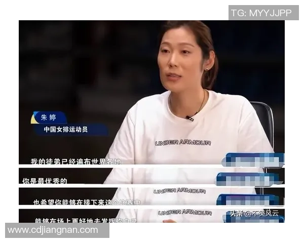 泪目！朱婷恭喜64岁郎平获奖：这十二年来，我一直以恩师您为典范